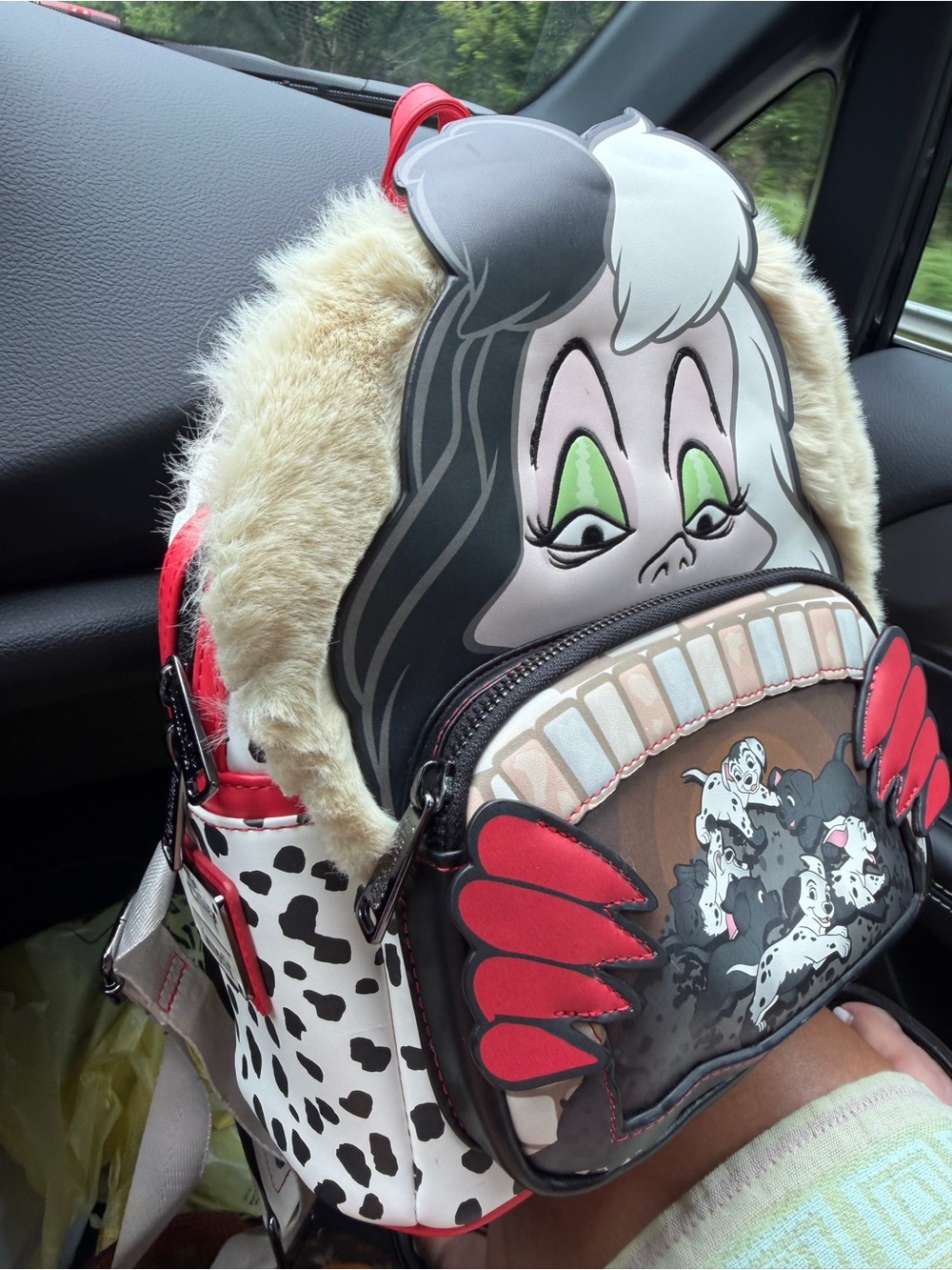 Loungefly Disney 101 Dalmatians Cruella De Villains Scene Mini Backpack - Picture 5 of 12